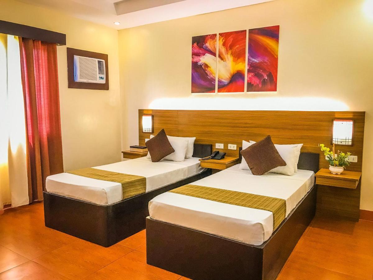 Klir Waterpark Resort And Hotels Guiguinto Exterior foto