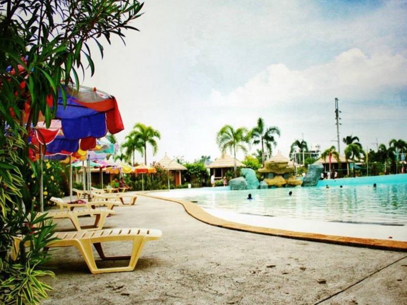 Klir Waterpark Resort And Hotels Guiguinto Exterior foto